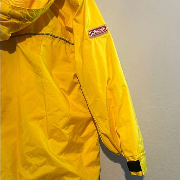 Coleman Yellow and Black Raincoat with Water-Resistant Material - Picture 10 of 16